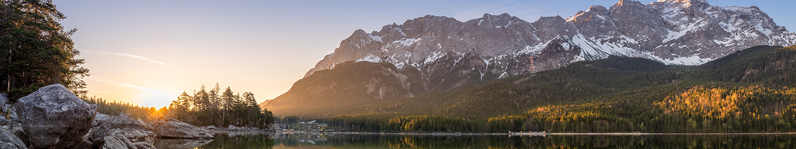 A pristine picture of mountains